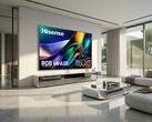 Телевизор Hisense 116UXS (на фото висит на стене в гостиной) представлен на выставке CES 2026. (Источник изображения: Hisense)