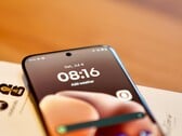 Дисплей Motorola Edge 70 Pro отличается высокой четкостью и яркостью.
