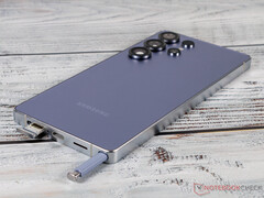 Ожидается, что Galaxy S26 Ultra не станет тем скачком по сравнению со старшими моделями, на который, возможно, рассчитывали поклонники Samsung, Galaxy S25 Ultra на фото. (Источник изображения: Notebookcheck)