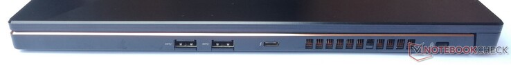 Справа: 2x USB A 3.2 Gen 1, 1x Thunderbolt 3 (DisplayPort 1.4, Power Delivery 3.0), Kensington
