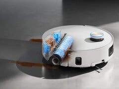 Ролик Aqua20 Ultra Roller от Dreame создан на основе более старого ролика Aqua10 Ultra Roller (на фото)