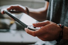 5 лучших портативных консолей для игр на ходу (Источник: Unsplash)