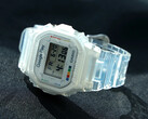 Часы Casio G-Shock x Google Play (на фото) с корпусом и ремешком из полупрозрачной смолы. (Источник изображения: Google Play)