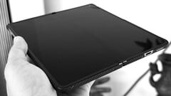 Galaxy Z Fold 8 Duo от Samsung, по всей видимости, будет не уступать Oppo Find N6 (на фото) в плане качества сгиба.