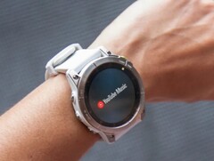 Пользователи смарт-часов Garmin теперь могут загрузить приложение YouTube Music. (Источник изображения: Garmin)