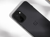 Подтверждено, что OnePlus 15R будет оснащен 50 МП основной камерой на задней панели. Изображение: задняя часть телефона. (Источник изображения: 瘦子說)
