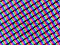 Структура пикселей, виден сенсорный слой