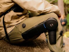 MO/GO - это роботизированная одежда, которая снижает утомление и нагрузку на суставы при передвижении по возвышенностям или лестницам (Источник изображения: Skip)