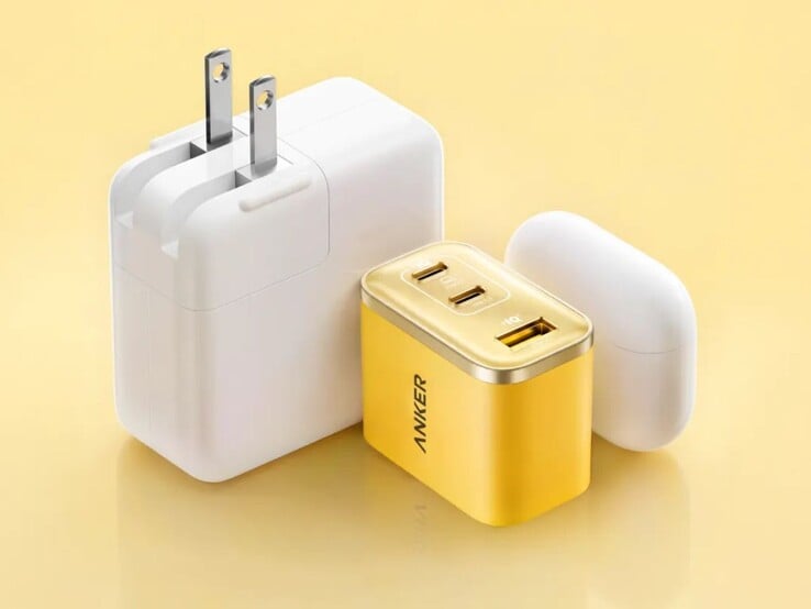 Зарядное устройство Anker x Pokémon Nano (70 Вт, 3 порта)