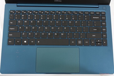 Такая же клавиатура, как в InBook X1 Pro, хотя с изменениями нескольких функций вторичных клавиш и подсветки Caps Lock
