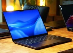AppleСообщается, что MacBook с сенсорным экраном, о выпуске которого ходили слухи уже давно, будет оснащен чипами M5 Pro и M5 Max, а не M7.