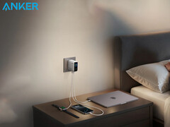 Новое настенное зарядное устройство Anker Prime 160 Вт, как сообщается, будет оснащено тремя портами. На фото - зарядное устройство мощностью 140 Вт для ноутбука, заряжающее часы Apple Watch, iPhone и MacBook. (Источник изображения: Anker - отредактировано)