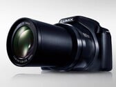 Panasonic FZ82D - это компактная камера с 60-кратным зум-объективом. (Изображение: Panasonic)