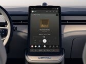 Потоковое воспроизведение музыки прямо в салоне: Volvo предоставляет доступ к сервису « Apple Music» для более чем 2 миллионов автомобилей посредством обновления OTA
