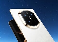 Ожидается, что у изображённого на фото Huawei Mate X7 совсем скоро появится преемник.