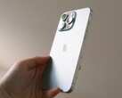 Apple iPhone получит совершенно новый дизайн в 2027 году. (Источник изображения: Cătălin Dumitrașcu)