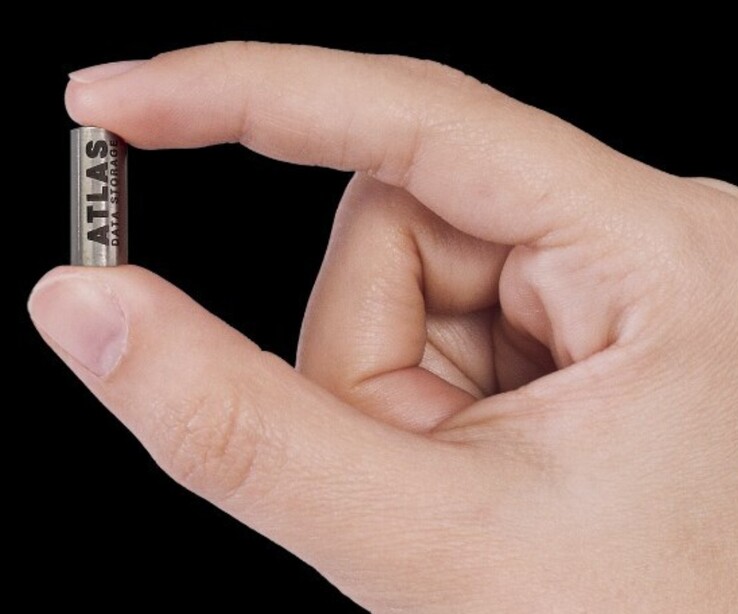 Пробирки для Atlas Eon 100 содержат обезвоженную синтетическую ДНК, в которой хранятся записанные данные. (Источник изображения: Atlas Data Storage)