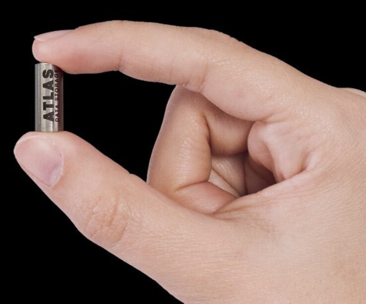 Пробирки для Atlas Eon 100 содержат обезвоженную синтетическую ДНК, в которой хранятся записанные данные. (Источник изображения: Atlas Data Storage)