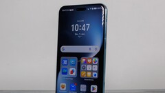 Относительно большой Magic7 Pro. (Источник изображения: Notebookcheck)