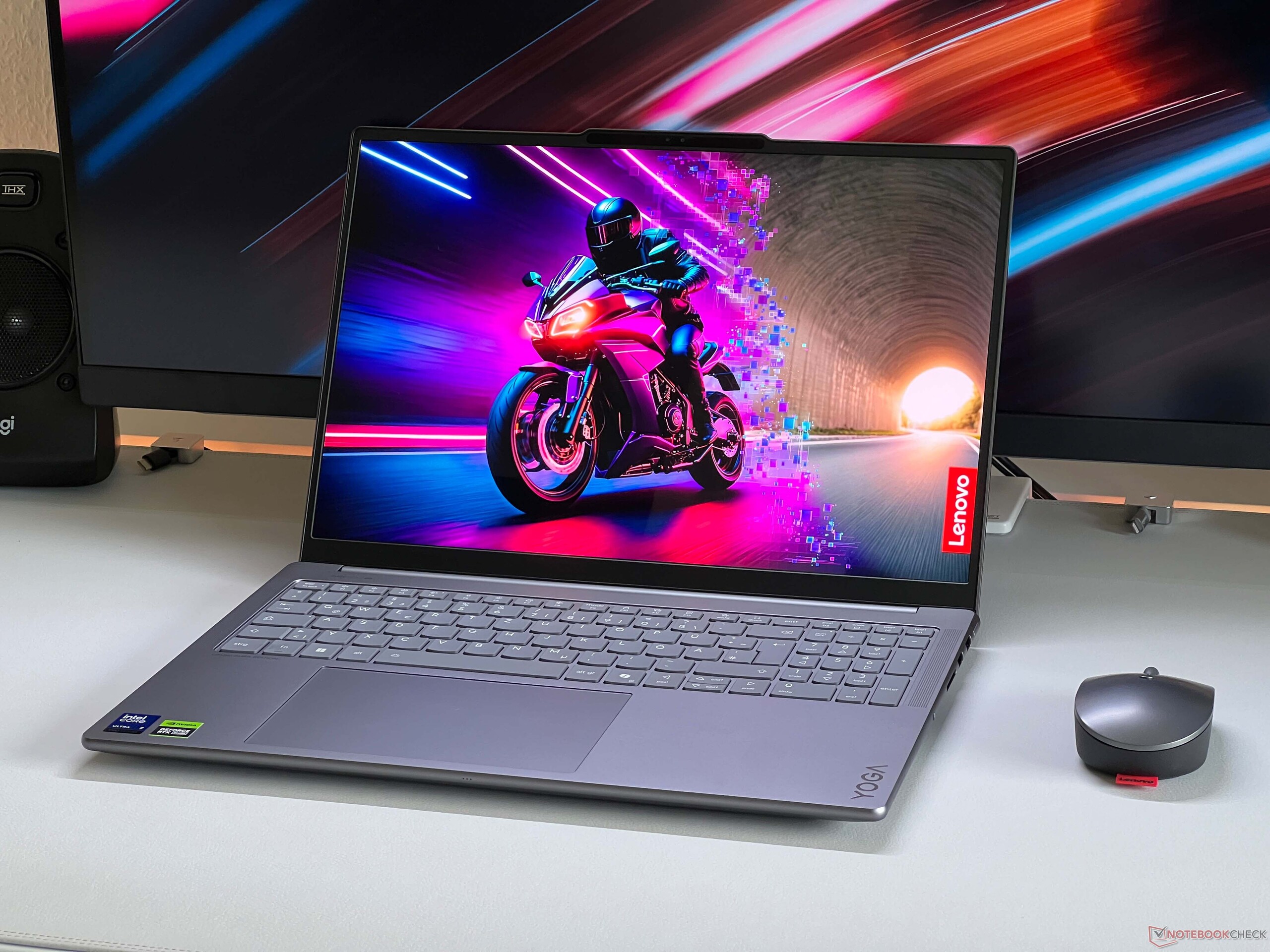 Обзор Lenovo Yoga Pro 9i G10 Aura Edition