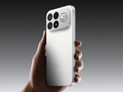 Модель Redmi K100 Pro Max также будет доступна в цветовом варианте «Золотисто-белый» (на фото)