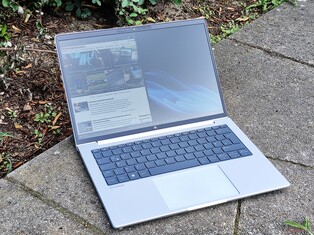 На улице (облачно)