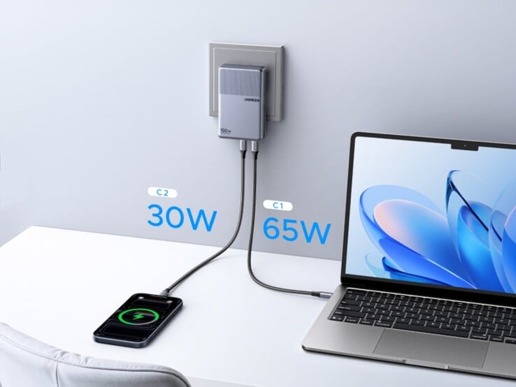 Компактный зарядный устройство Ugreen Nexode Air 100 Вт для одновременной зарядки двух устройств.