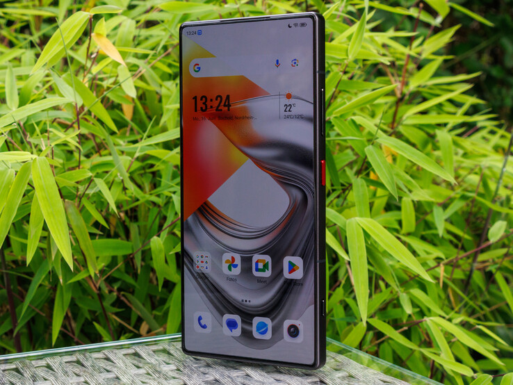 Nubia Z70S Ultra. (Источник изображения: Даниэль Шмидт)