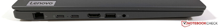 Слева: RJ-45 Ethernet 10/100/1000, 2x USB-C 3.2 Gen 2 (10 Гбит, DisplayPort 1.4, PowerDelivery), HDMI 2.0, USB 3.2 Gen 1 (5 Гбит, заряжает, даже если ноутбук выключен), аудио 3.5 мм