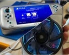 Портативная консоль PS4 V2 с вентилятором GTX 750 на задней панели.