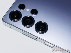 Рассвет флагманов с аккумуляторами емкостью более 7 000 мАч может вскоре отодвинуть Galaxy S25 Ultra в тень. (Источник изображения: Notebookcheck)