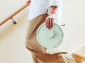 Roomba Mini выпускается в четырех цветах, включая нежный оттенок зеленого.