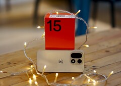 OnePlus 15 оснащен большим аккумулятором. Мы испытали его на прочность, чтобы узнать, насколько продолжительным на самом деле является время автономной работы. (Источник изображения: Notebookcheck)