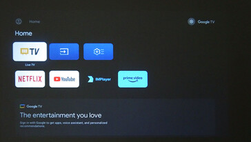 TCL C1 имеет простое в использовании домашнее меню, если Вы не вошли в Google TV. Установлены только три приложения для потокового вещания и локальный медиаплеер. (Источник изображения: Notebookcheck)