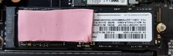 Для охлаждения SSD используется термопрокладка