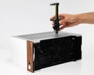 Компания Noctua не доверяет производителям корпусов в вопросах, касающихся доступного пространства для вентиляторов.