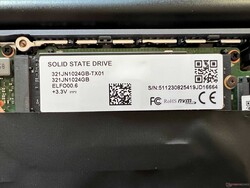 M.2 2280 SSD подключен через интерфейс PCIe 4.0