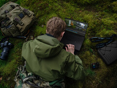 Новый Asus ProArt PX13 содержит несколько изменений в дизайне по сравнению с прошлогодней моделью. (Источник изображения: Asus)