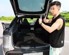 Обзор грузового и пассажирского пространства Tesla Model Y L. (Источник изображения: GeekLaii/YT)