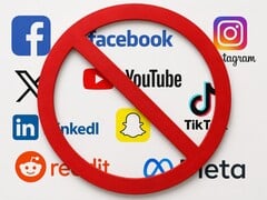 Великобритания планирует ввести запрет на использование приложений Snapchat, TikTok, YouTube, Instagram, Facebook и X для лиц младше 16 лет.