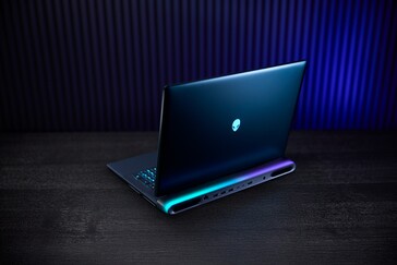 Alienware 18 Area-51 с задней стороны.