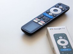 Пульт G32 от Google TV (на фото) работает на солнечной энергии. (Источник изображения: Epishine)