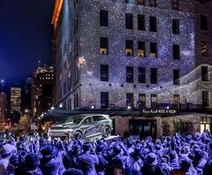 Lucid Gravity. Автопроизводитель начнет регулярные поставки внедорожника в апреле 2025 года (Источник изображения: Lucid)