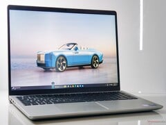 Обзор Dell 15 D15260