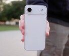 Apple по сообщениям, компания сокращает расходы на дисплеи для iPhone 17 и 17 Air. (Источник изображения: AppleTrack)