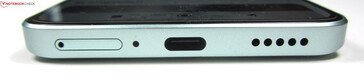 Нижняя грань: лоток SIM, микрофон, порт USB-C 2.0, динамик