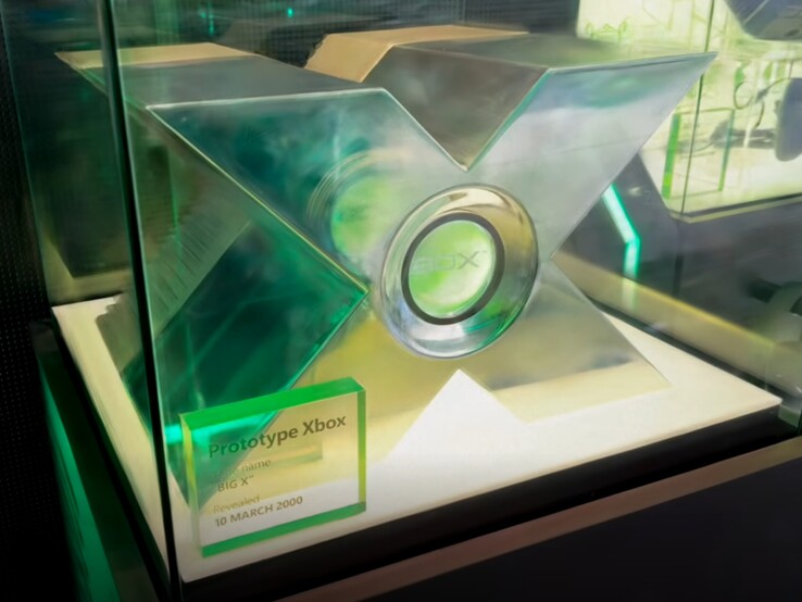 Оригинальный прототип Xbox "Big-X" (Источник изображения: Macho Nacho Productions via YouTube)