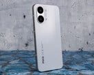 Модель Poco X8 выходит на рынок вслед за моделью X8 Pro Max, изображённой на фотографии.