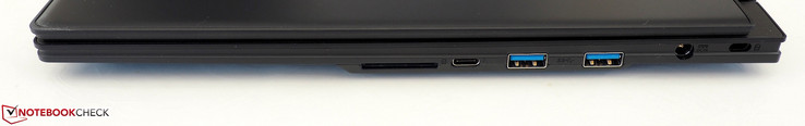 Правая сторона: картридер, Thunderbolt 3, 2x USB-A 3.0, разъем питания, слот для замка Kensington