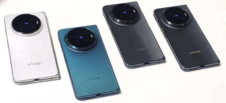 Vivo X Fold6 в четырёх цветовых вариантах, представленных при запуске.